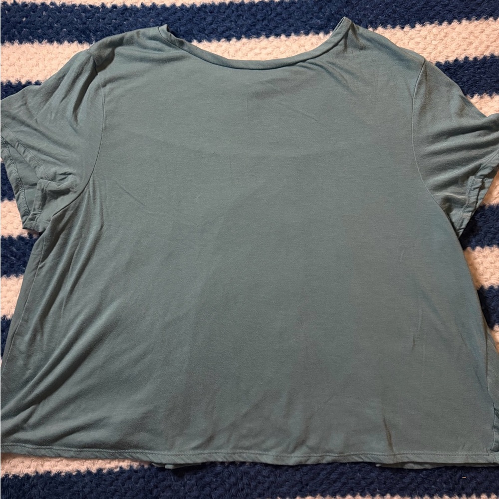 Old Navy Active Go-Dry Top in Light Blue - Flowy Open Back